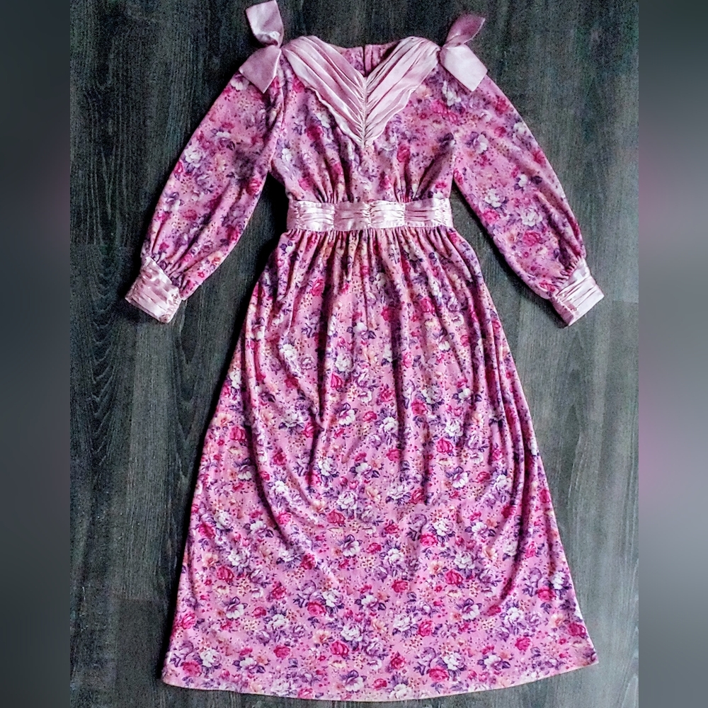 Rare, vintage pink floral velvet dress